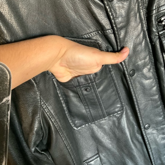 LEVI’S vintage black faux leather trucker motorcycle jacket zippers - Picture 7 of 16